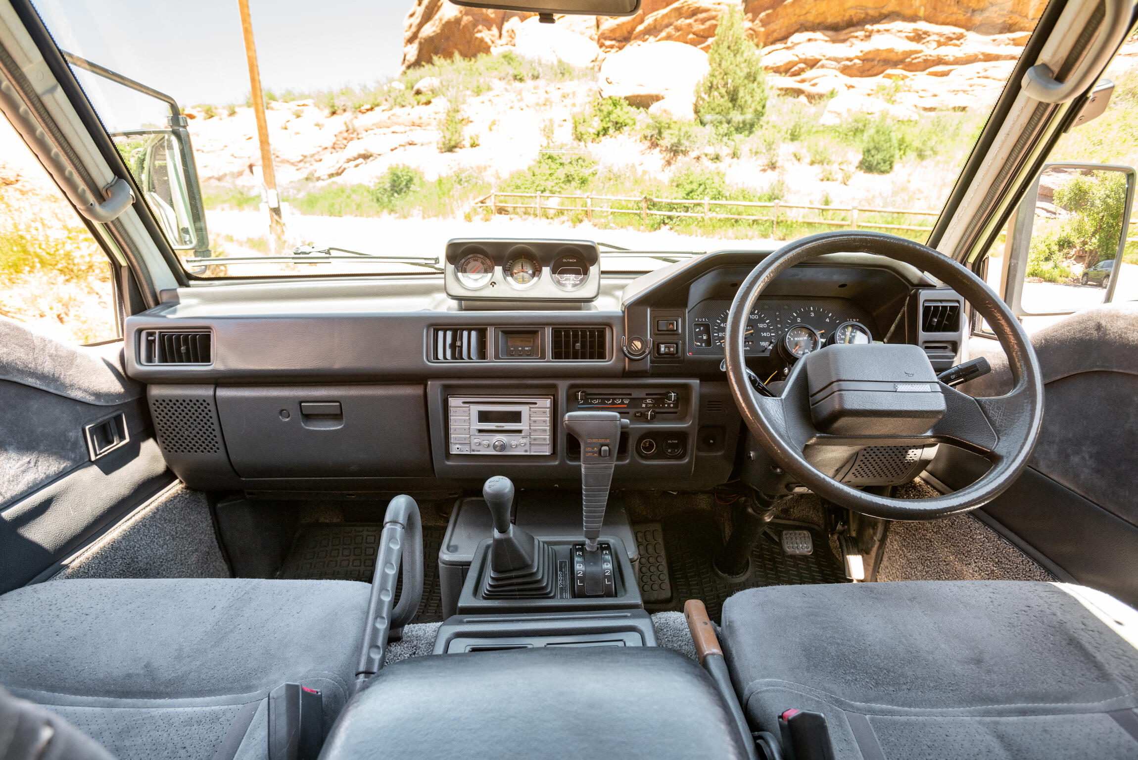 Sold: 1992 Mitsubishi Delica Star Wagon Super Exceed 4x4