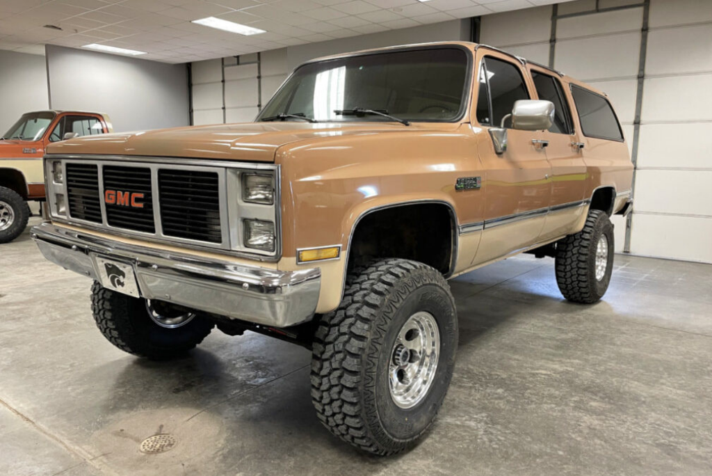 Sold: 1987 GMC Suburban Silverado-1
