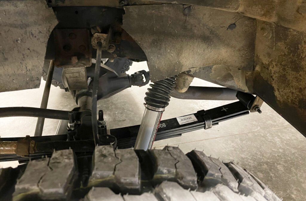 Sold: 1987 GMC Suburban Silverado