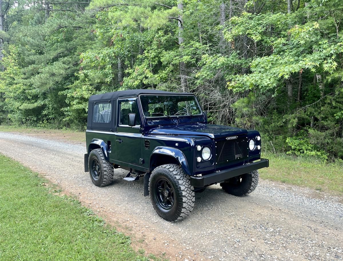  Land Rover Defender