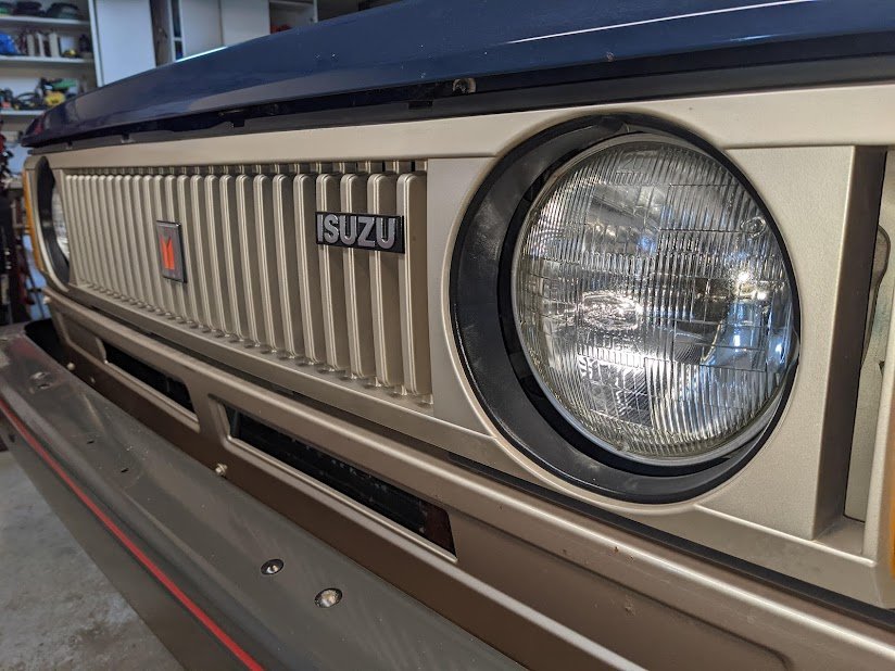 Sold: 1986 Isuzu Trooper LS Two Door