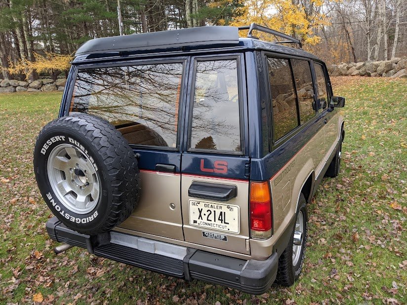 Sold: 1986 Isuzu Trooper LS Two Door