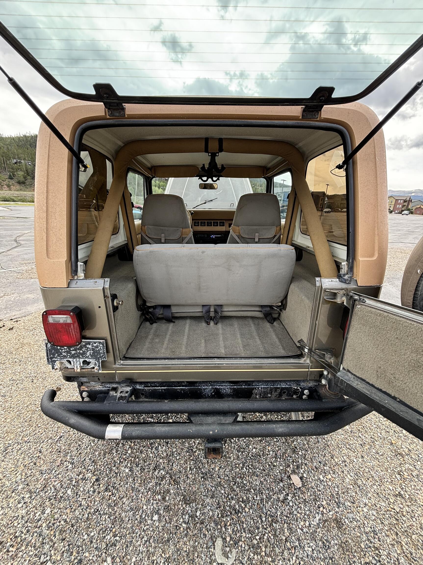 Sold: 1988 Jeep Wrangler Sahara