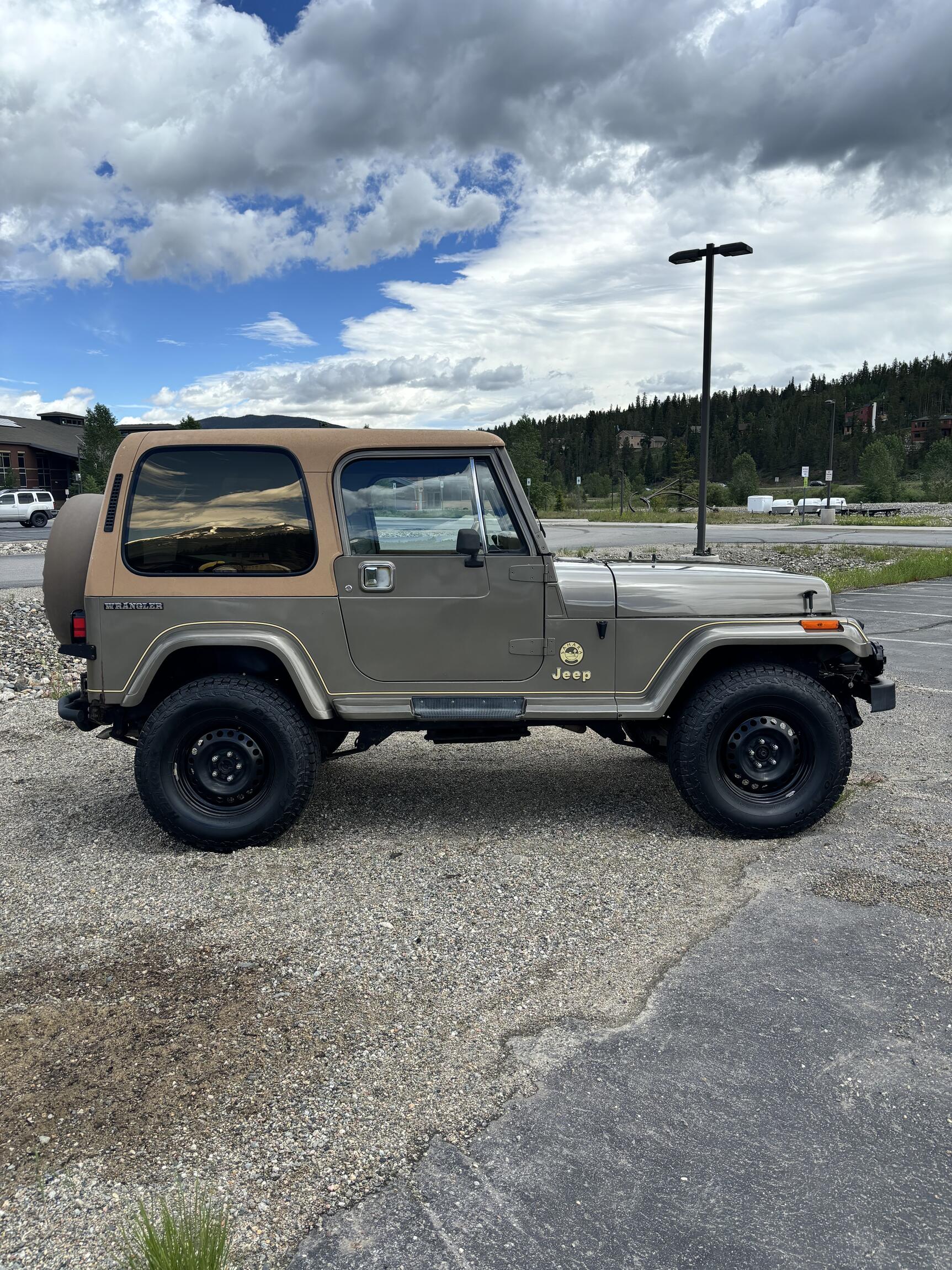 Sold: 1988 Jeep Wrangler Sahara - 2