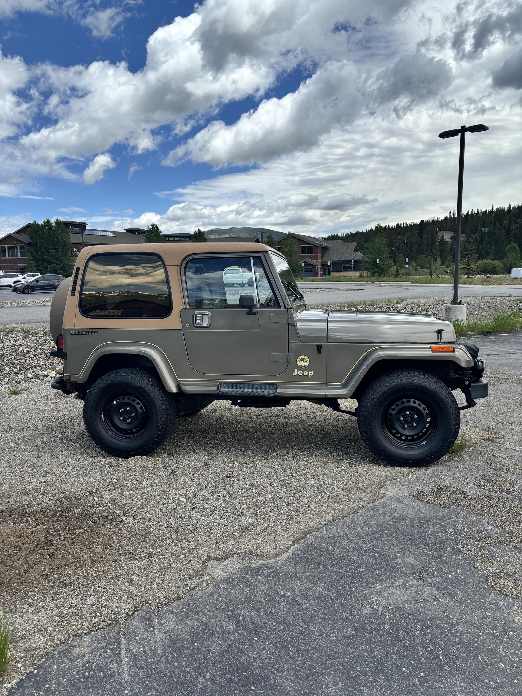 Sold: 1988 Jeep Wrangler Sahara