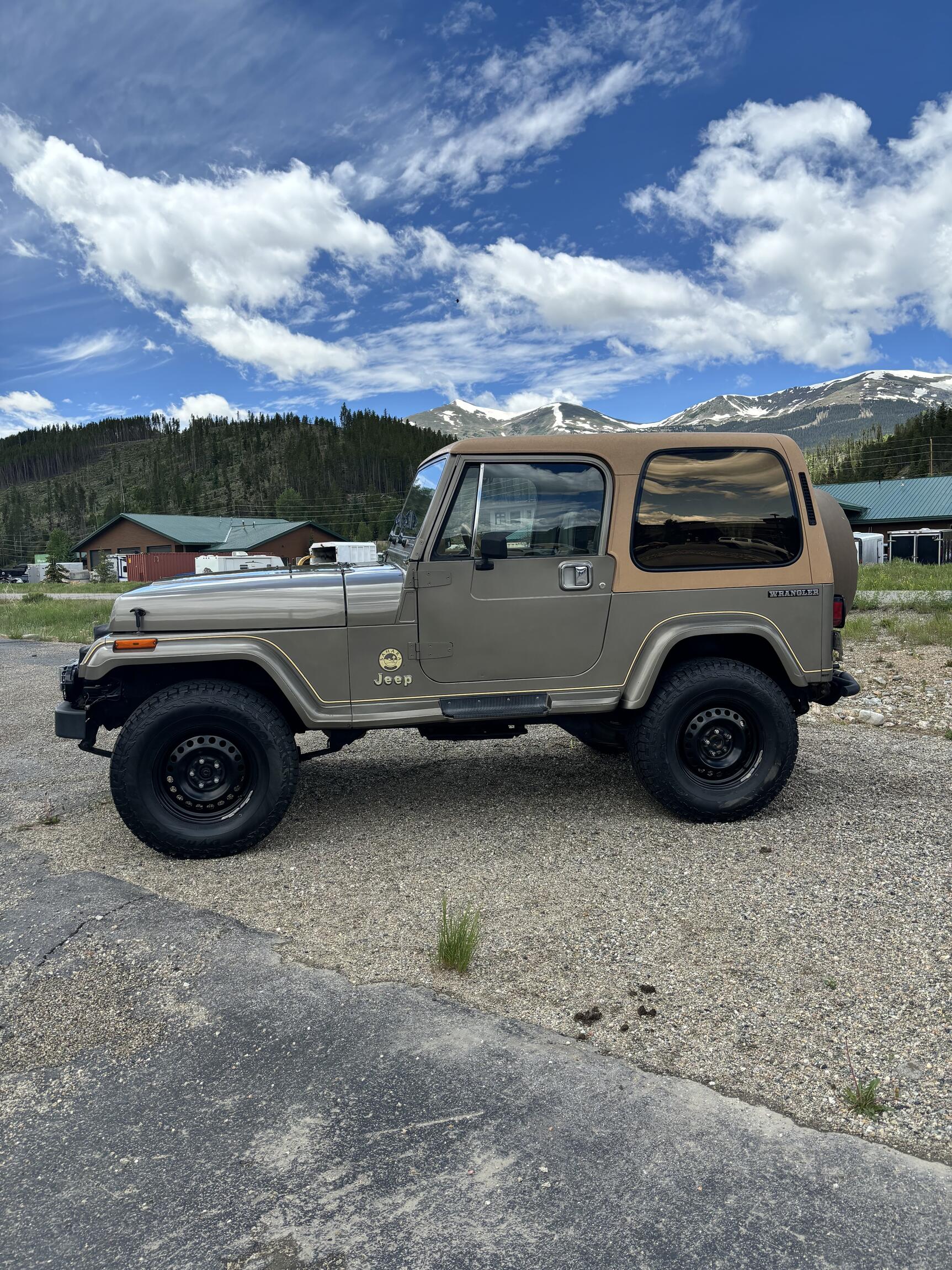 Sold: 1988 Jeep Wrangler Sahara