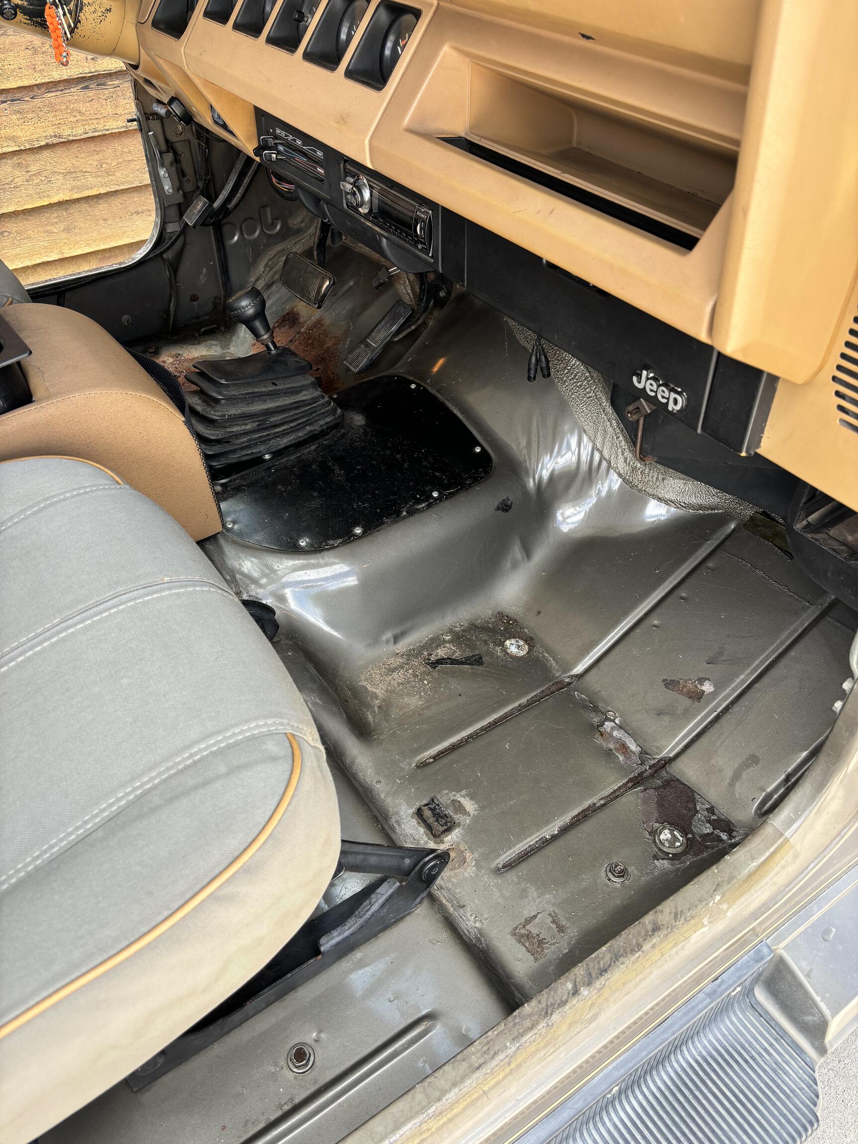 Sold: 1988 Jeep Wrangler Sahara