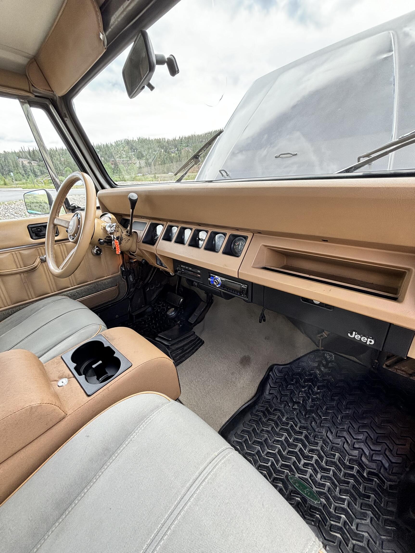 Sold: 1988 Jeep Wrangler Sahara