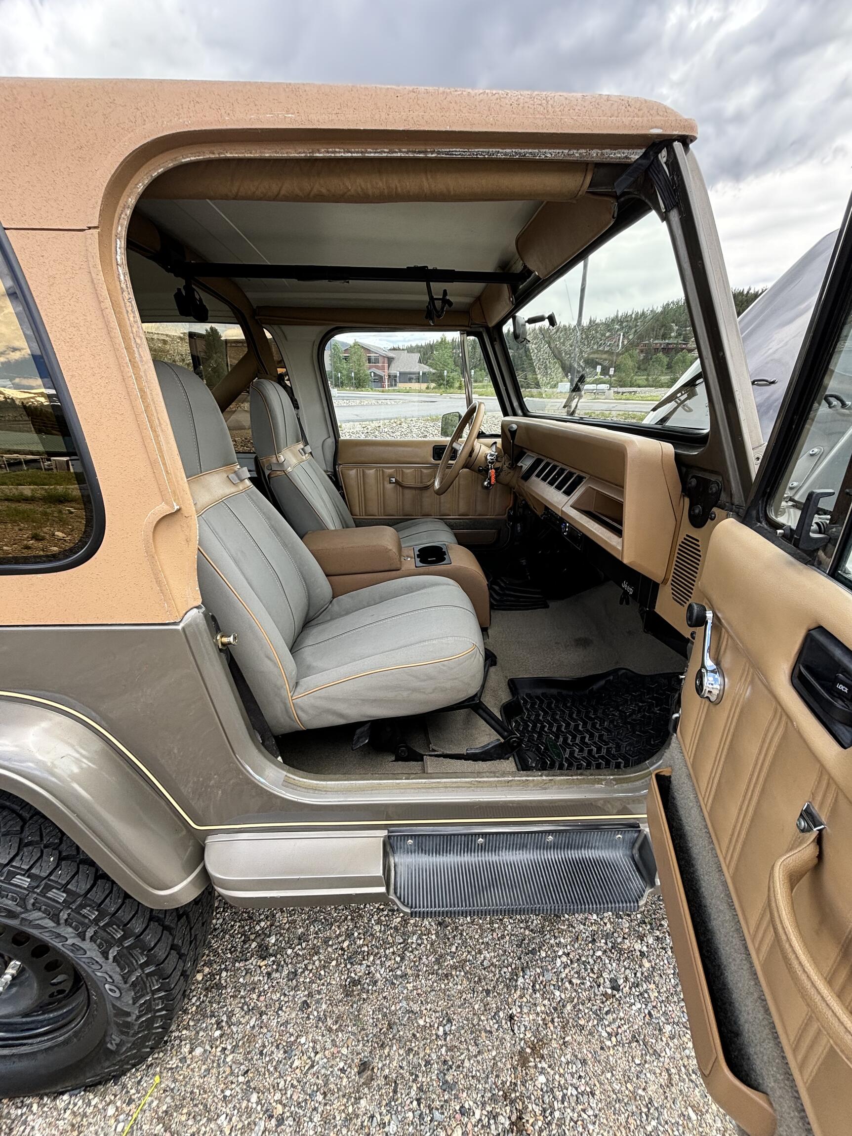 Sold: 1988 Jeep Wrangler Sahara