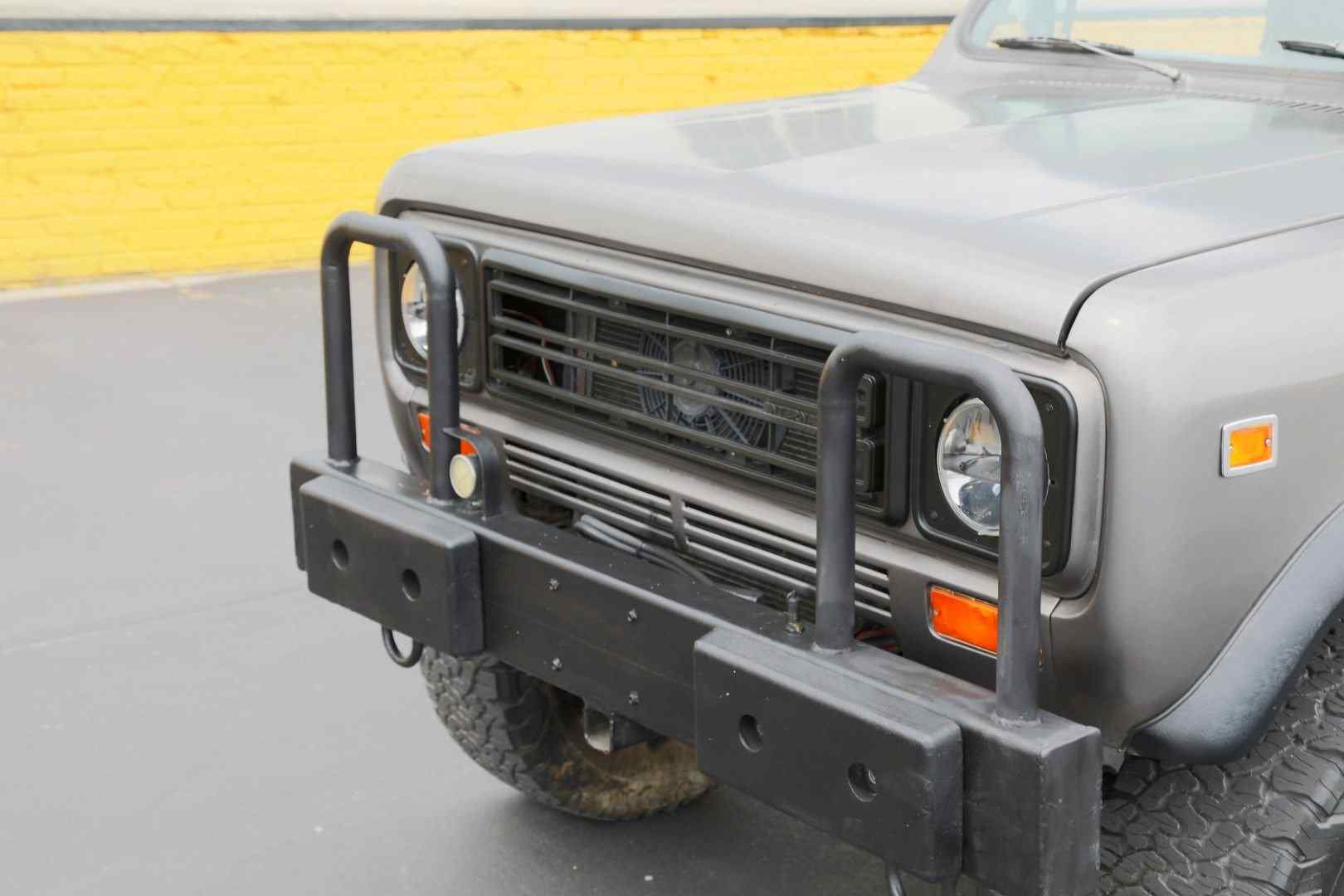 Sold: 1977 International Harvester Scout Traveler