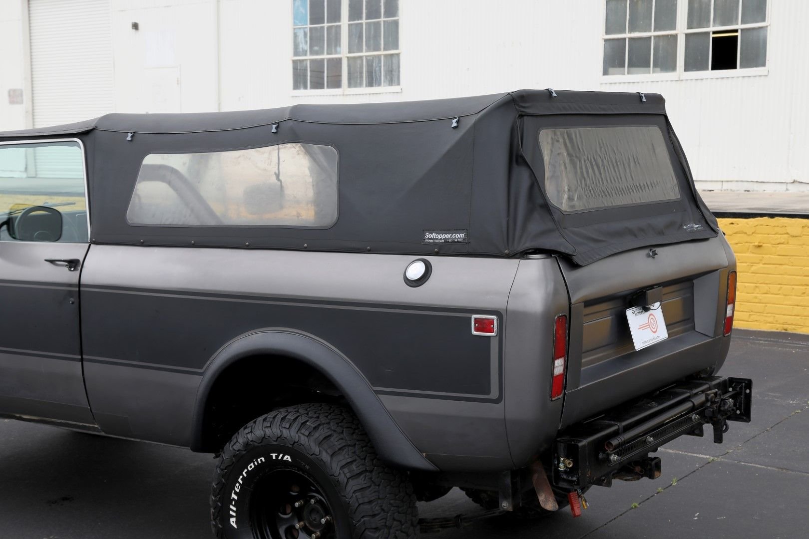 Sold: 1977 International Harvester Scout Traveler