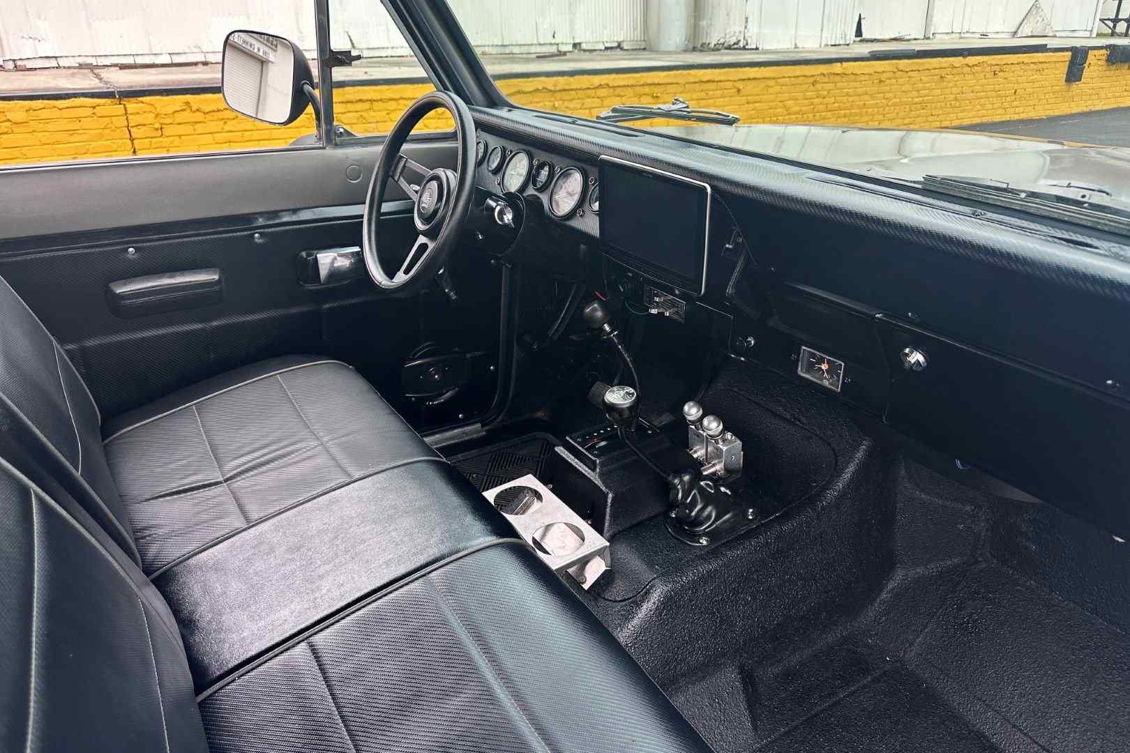 Sold: 1977 International Harvester Scout Traveler - 5