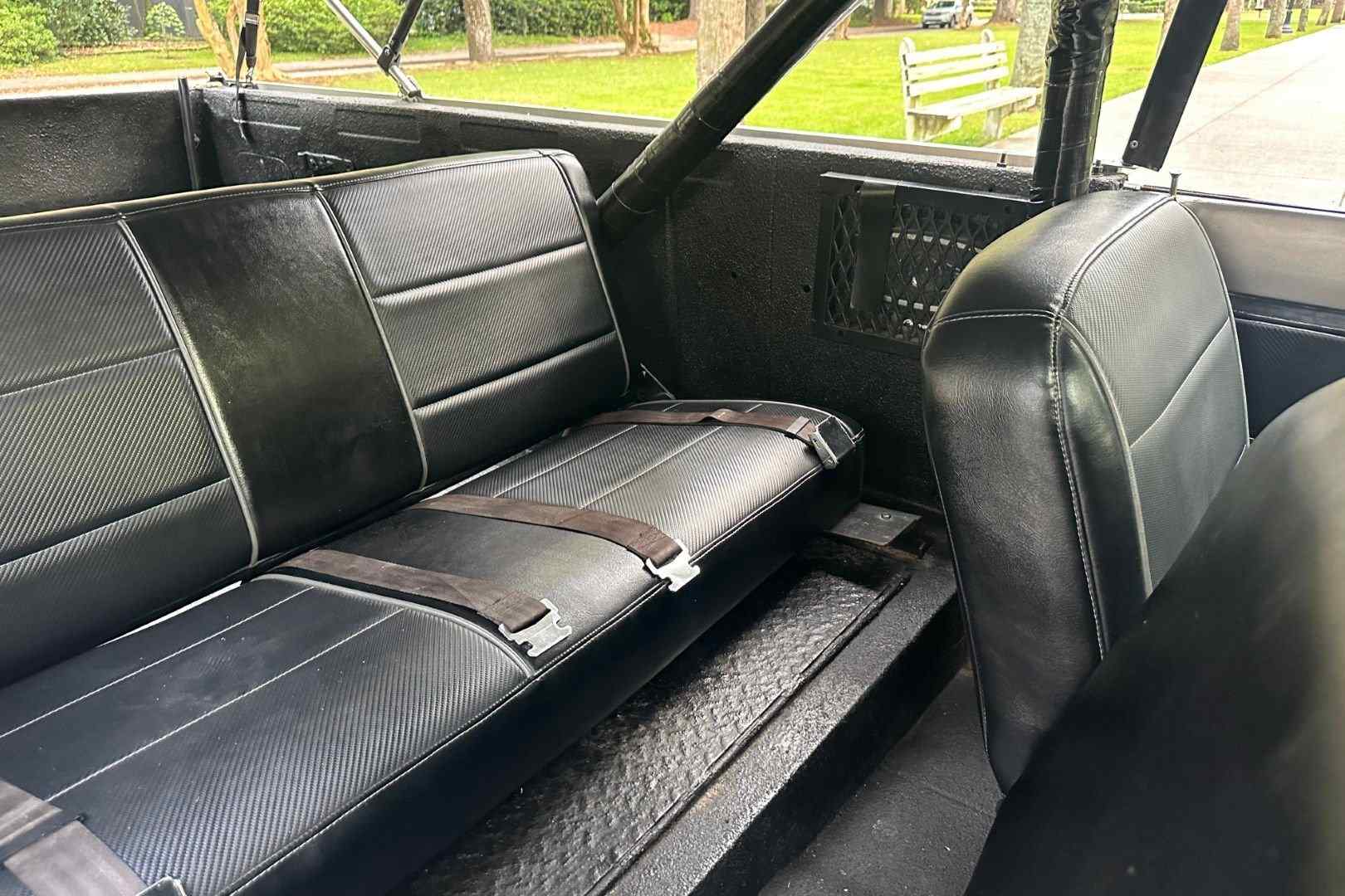 Sold: 1977 International Harvester Scout Traveler