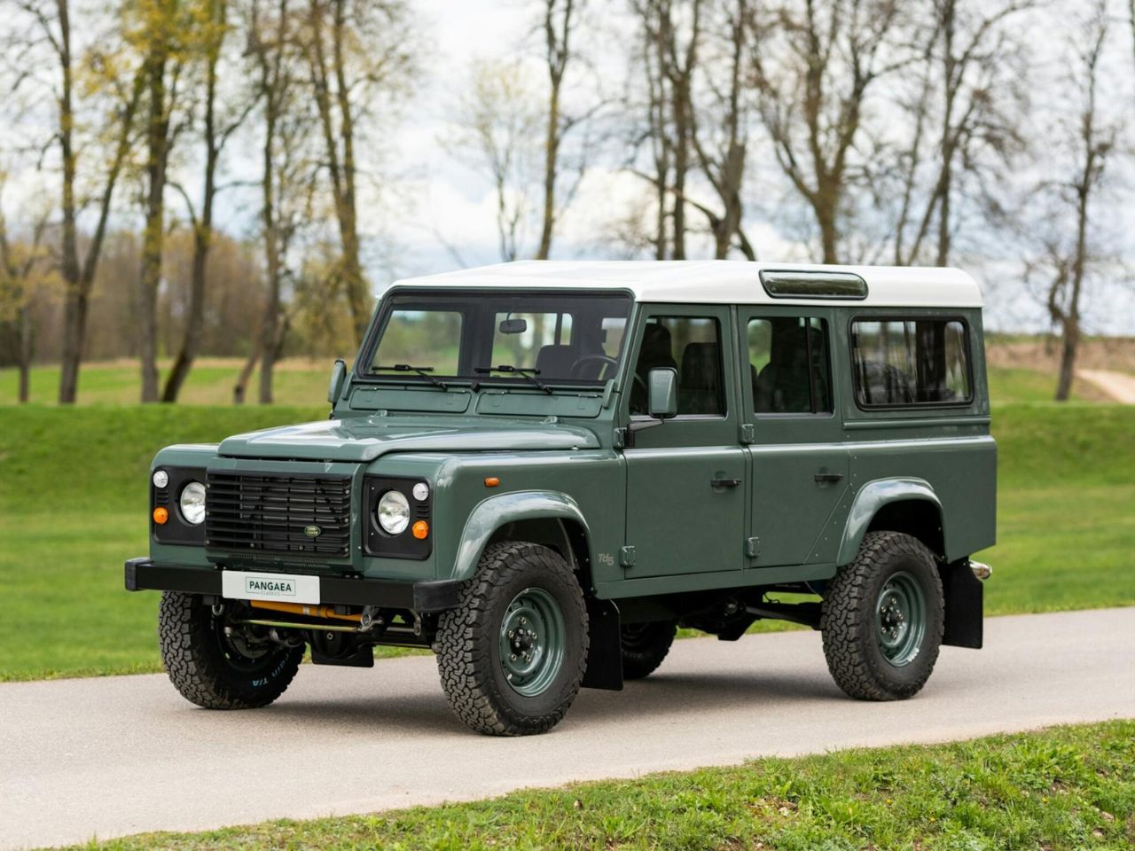  Land Rover Defender