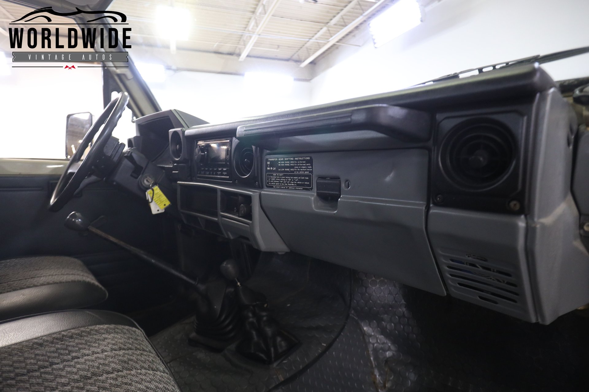 1991 Toyota FJ75 Land Cruiser Pickup - 5