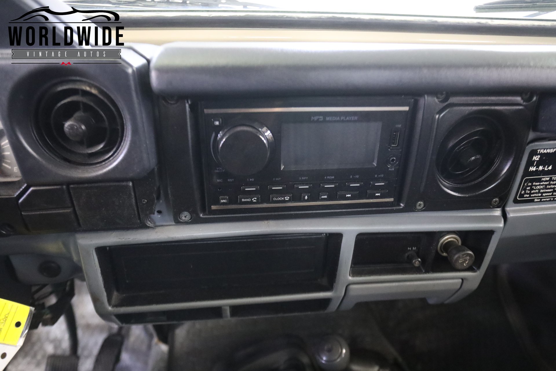 1991 Toyota FJ75 Land Cruiser Pickup