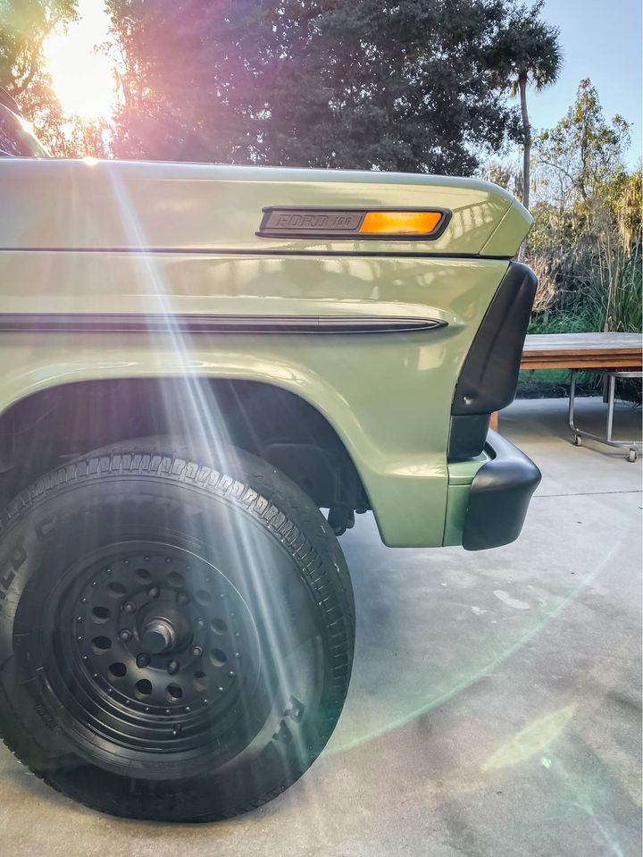 Sold: 1968 Ford F-100 Custom Cab