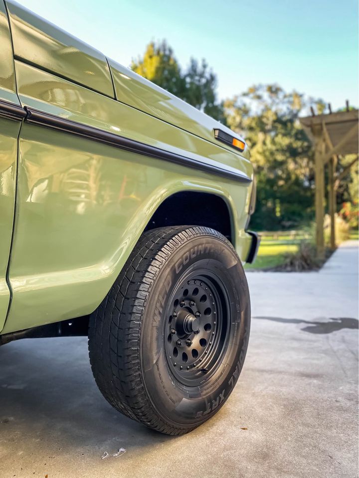 Sold: 1968 Ford F-100 Custom Cab