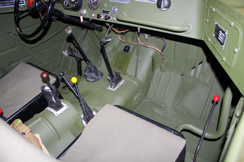 Sold: Soviet 1958 GAZ-46 Amphibious 4×4