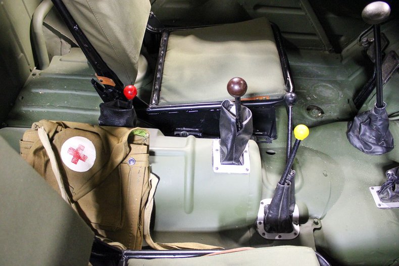 Sold: Soviet 1958 GAZ-46 Amphibious 4×4