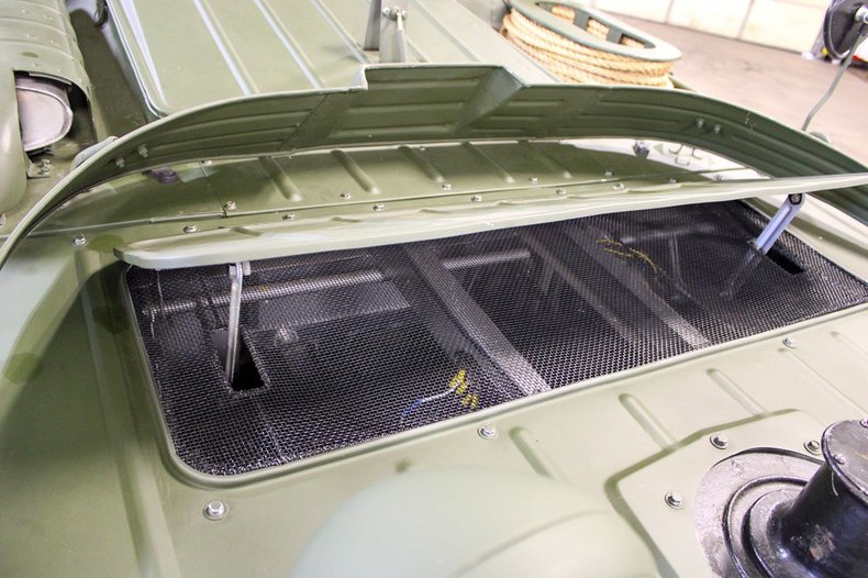 Sold: Soviet 1958 GAZ-46 Amphibious 4×4