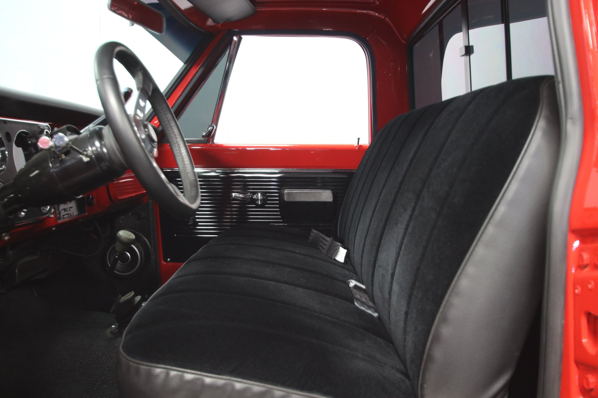 Sold: 1970 Chevrolet K10 Stepside Restomod