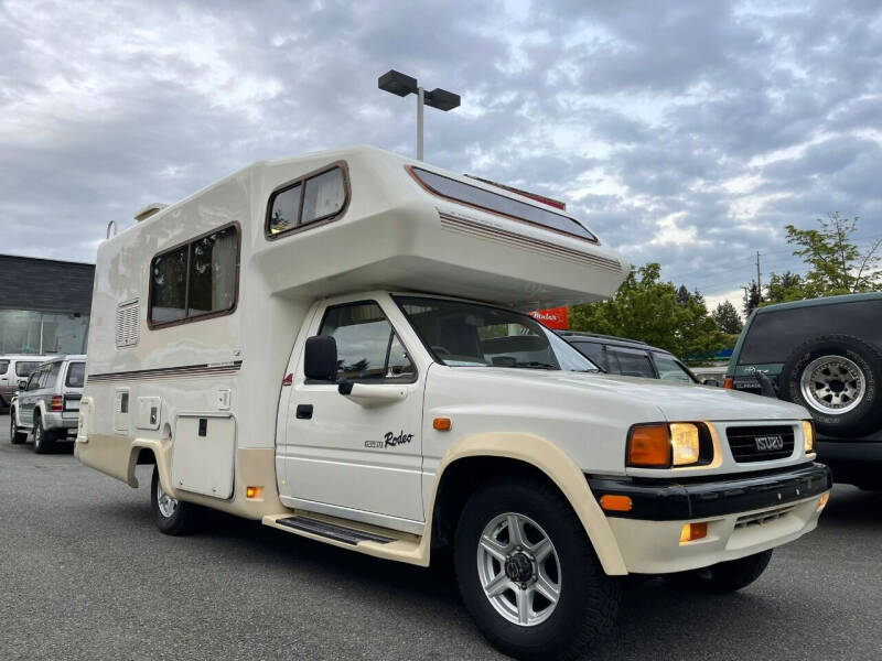 1992 Isuzu Rodeo Camper