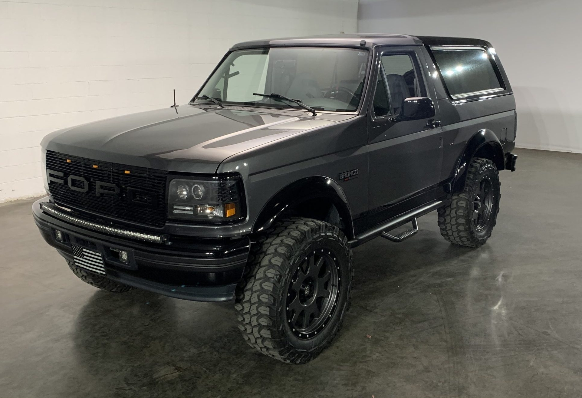  Ford Bronco