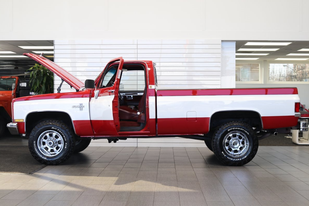 Sold: 1985 Chevrolet K30 Silverado