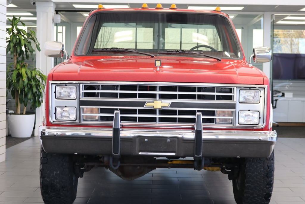 Sold: 1985 Chevrolet K30 Silverado