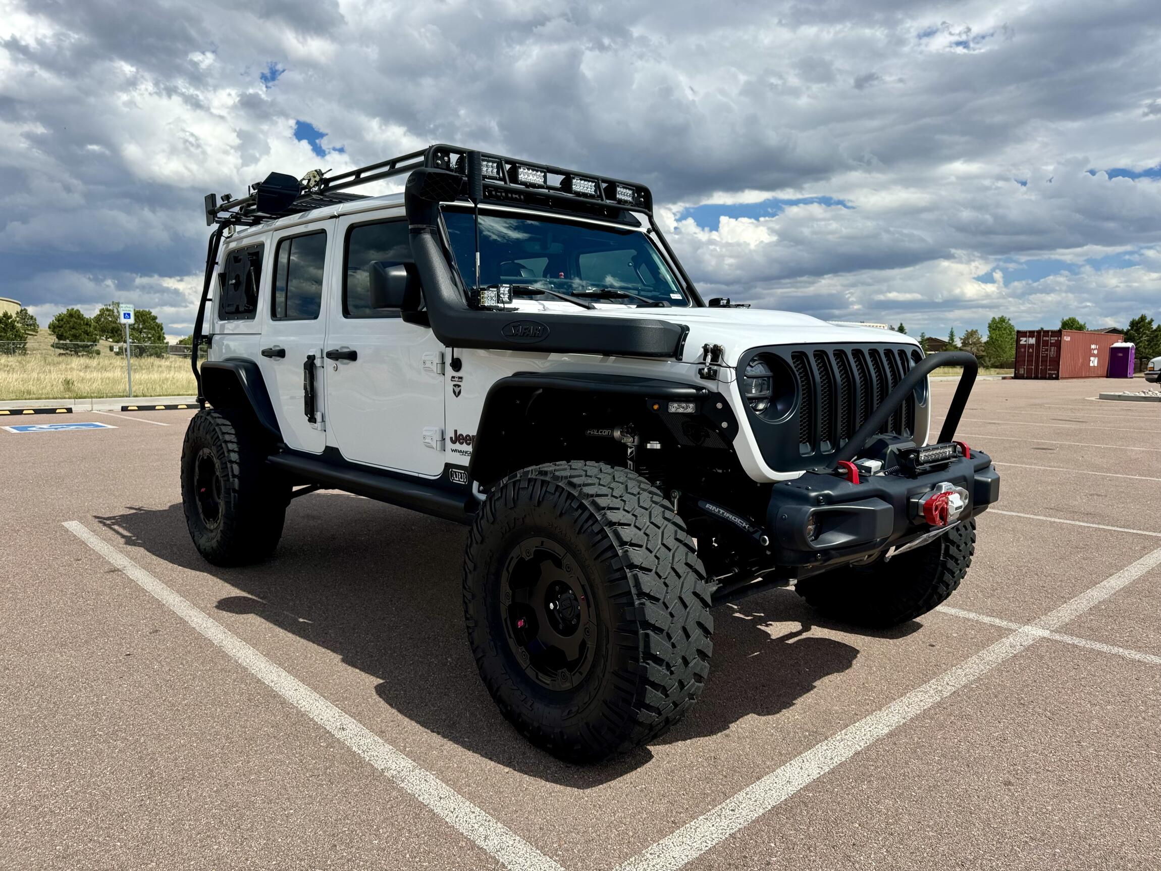 Sold: 2018 Jeep Wrangler JLU Rubicon 4×4