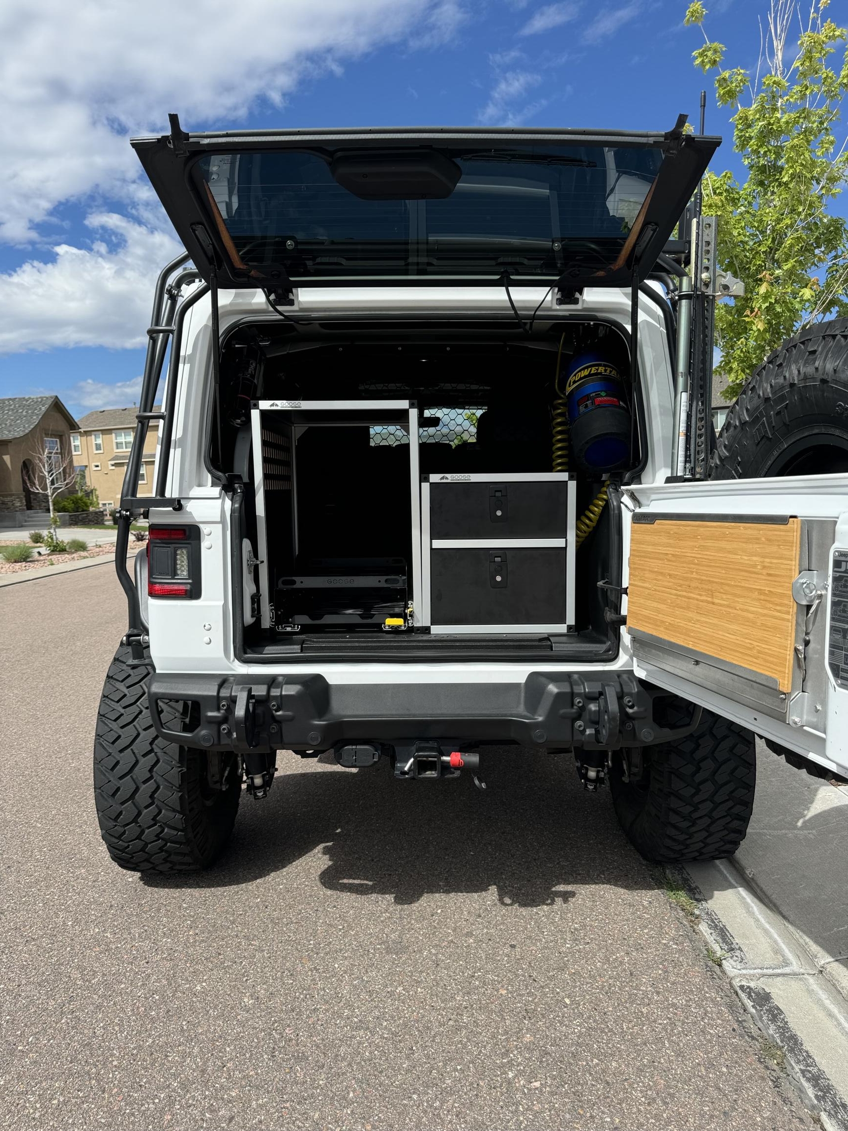 Sold: 2018 Jeep Wrangler JLU Rubicon 4×4