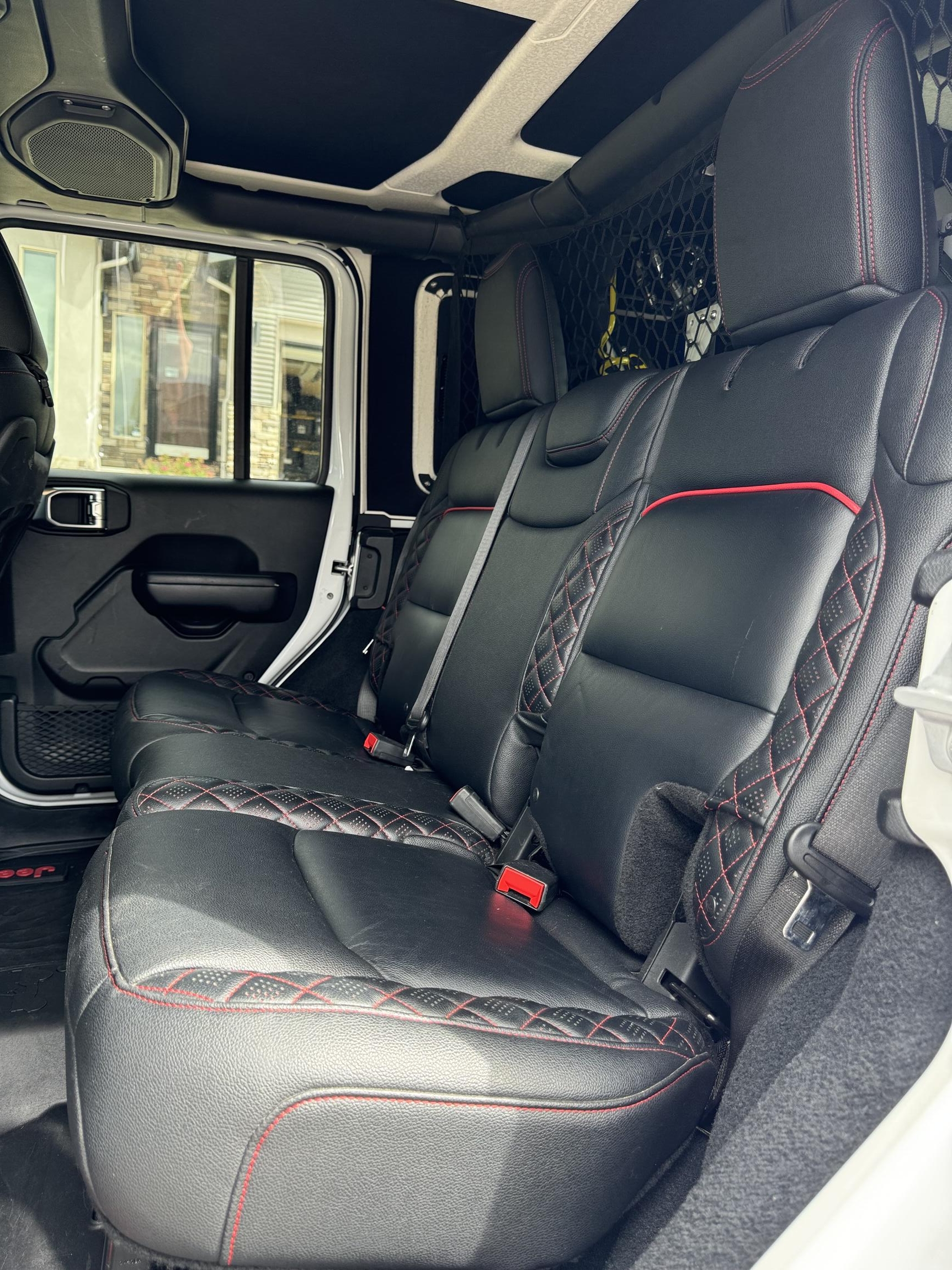 Sold: 2018 Jeep Wrangler JLU Rubicon 4×4