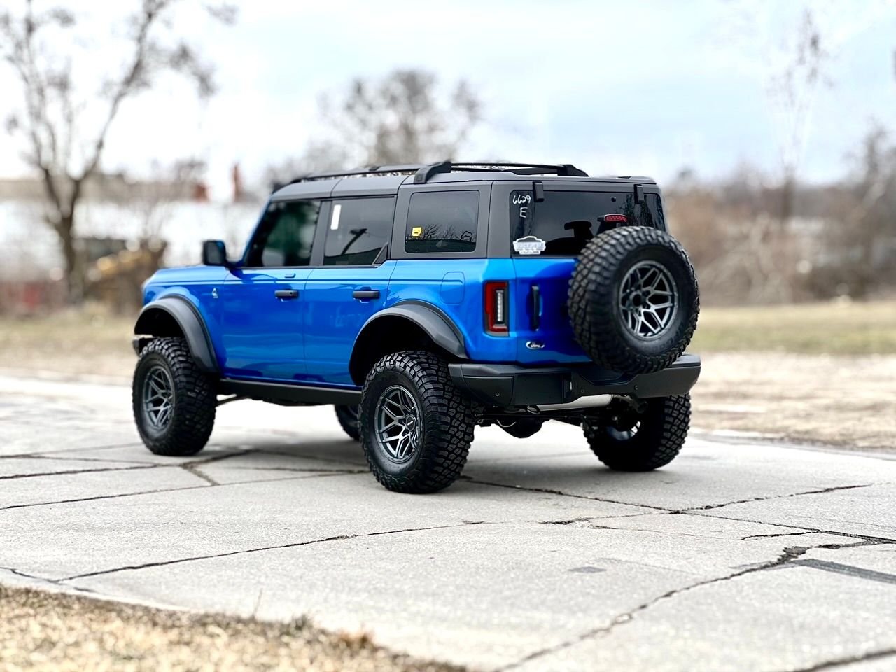 Modified 2023 Ford Bronco Black Diamond
