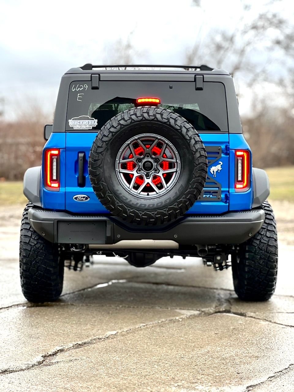 Modified 2023 Ford Bronco Black Diamond