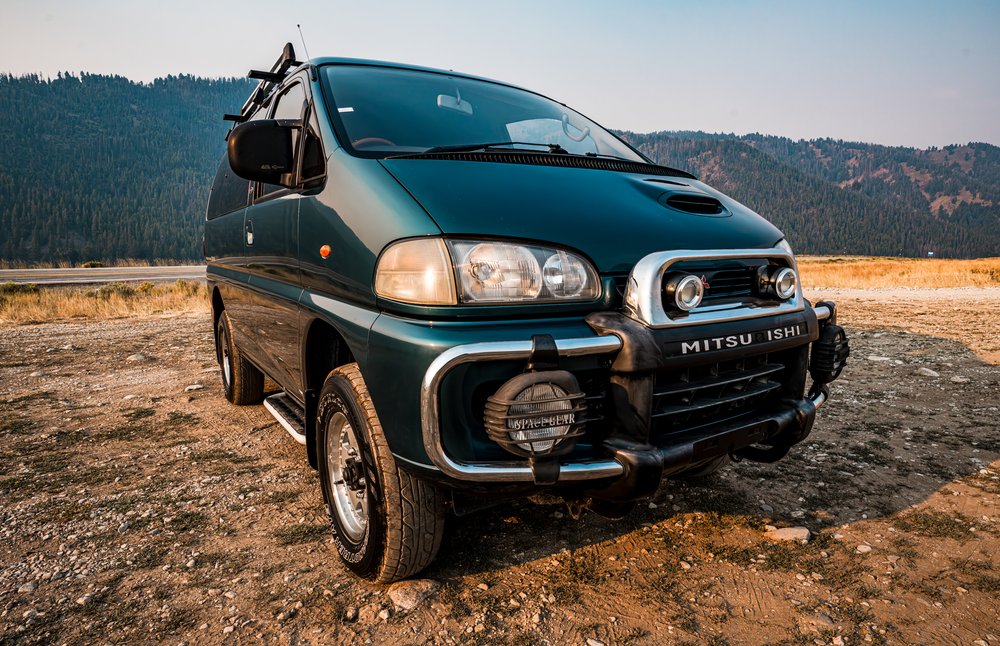 Reserved: 1995 Mitsubishi Delica L400 Spacegear