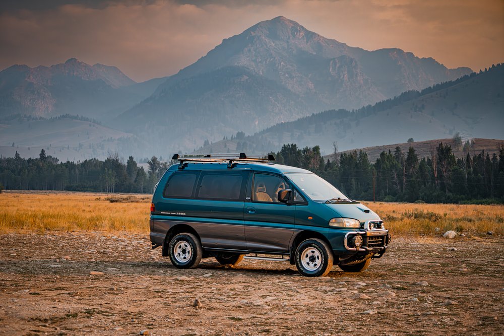 Reserved: 1995 Mitsubishi Delica L400 Spacegear