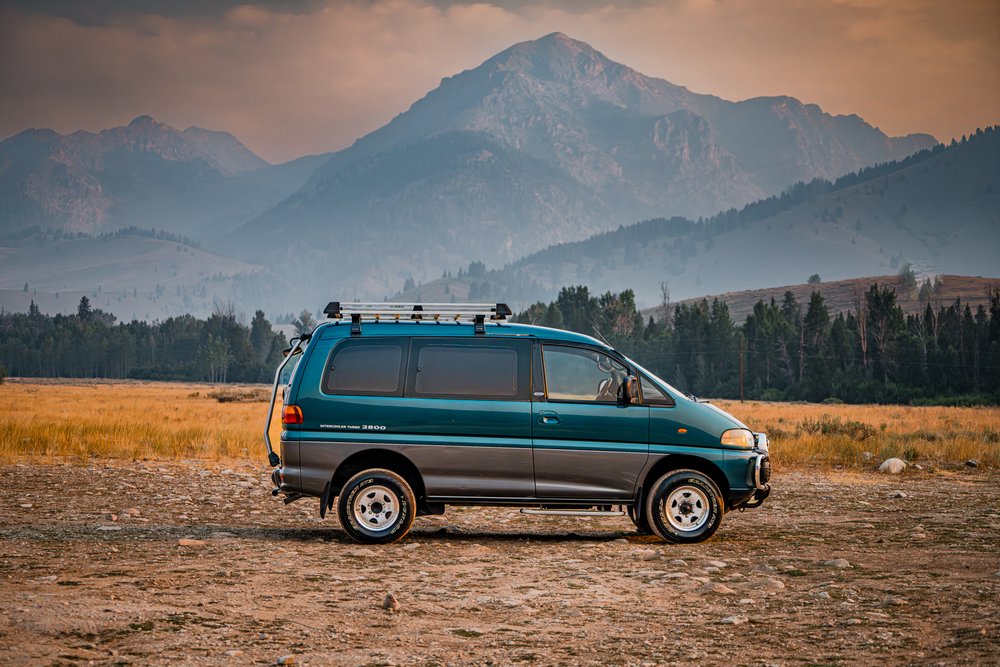 Reserved: 1995 Mitsubishi Delica L400 Spacegear
