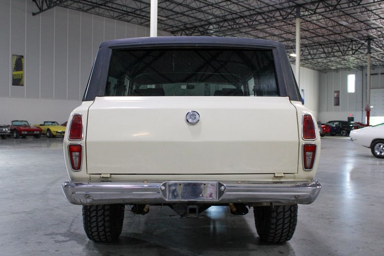1971 International Harvester Travelall