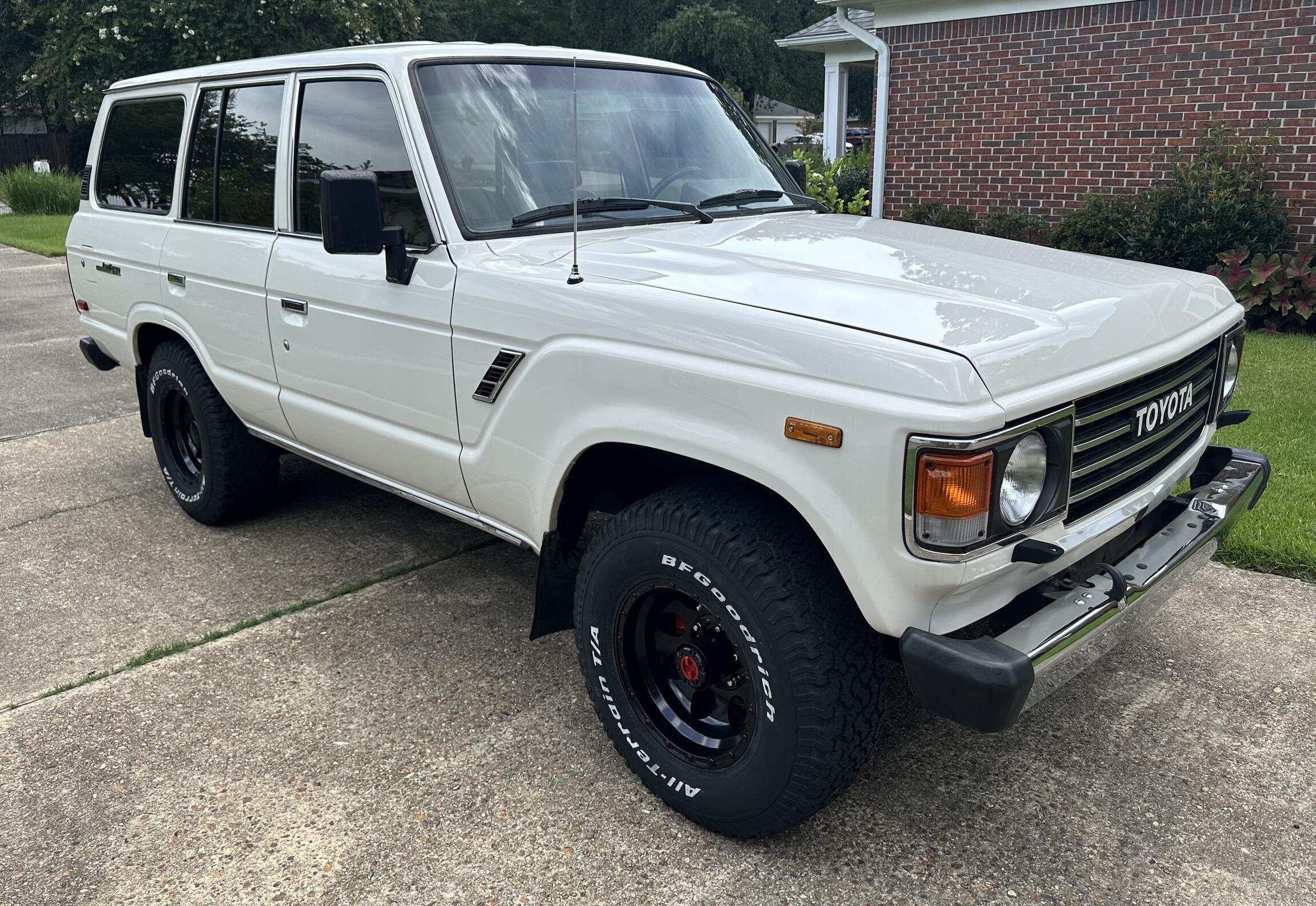 Sold: 1984 Toyota Land Cruiser FJ60