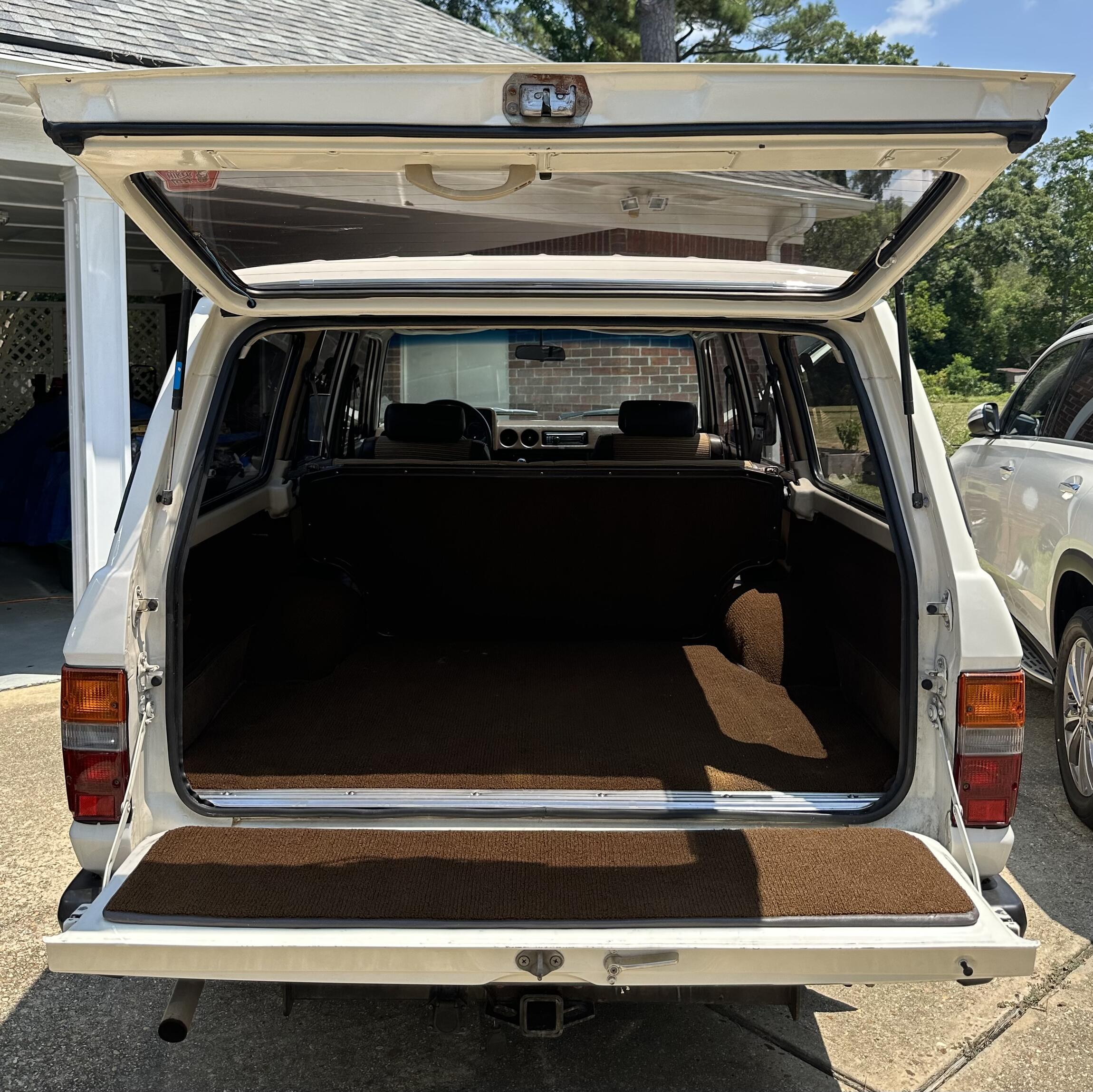 Sold: 1984 Toyota Land Cruiser FJ60