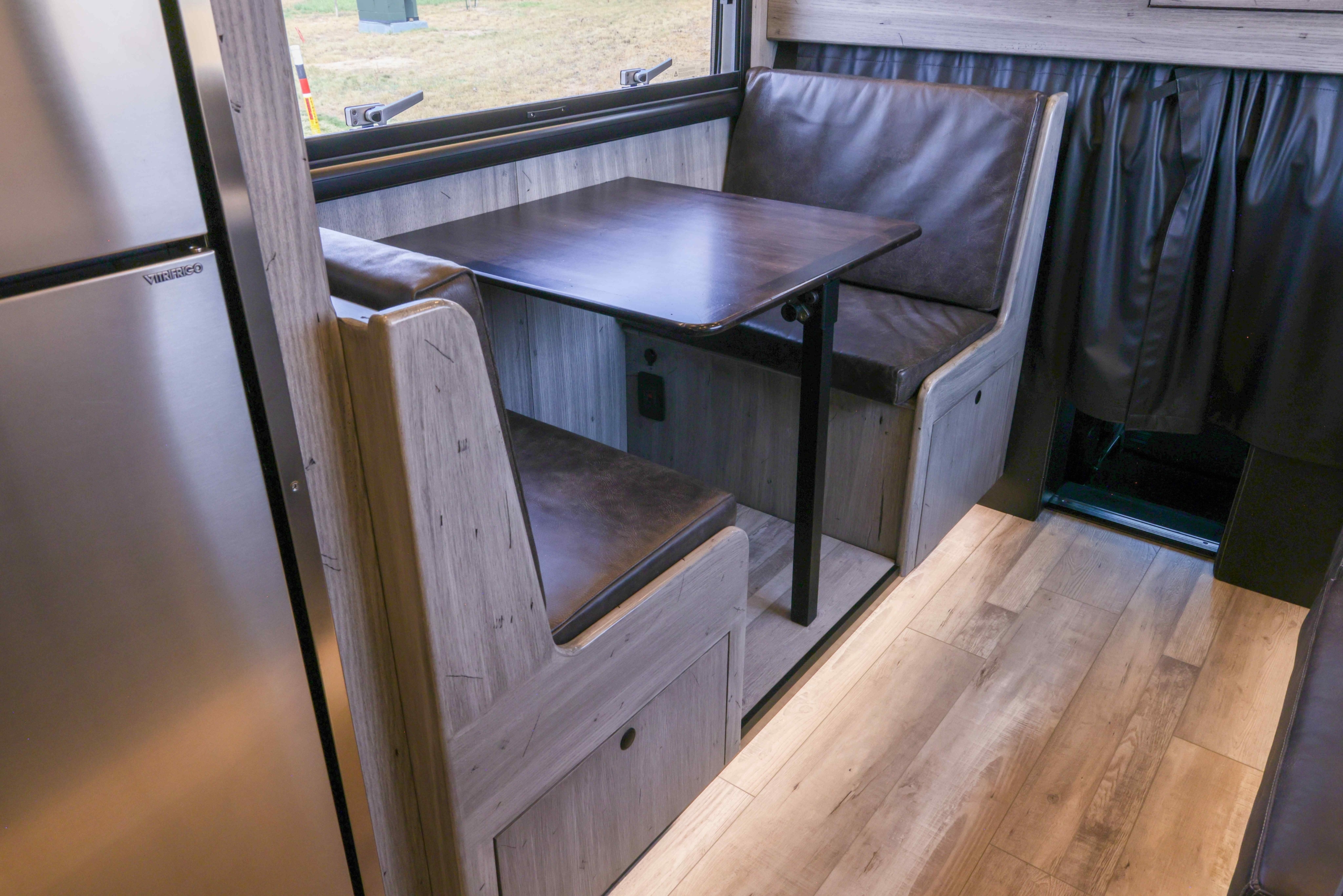 2021 EarthRoamer XV-LTi 042