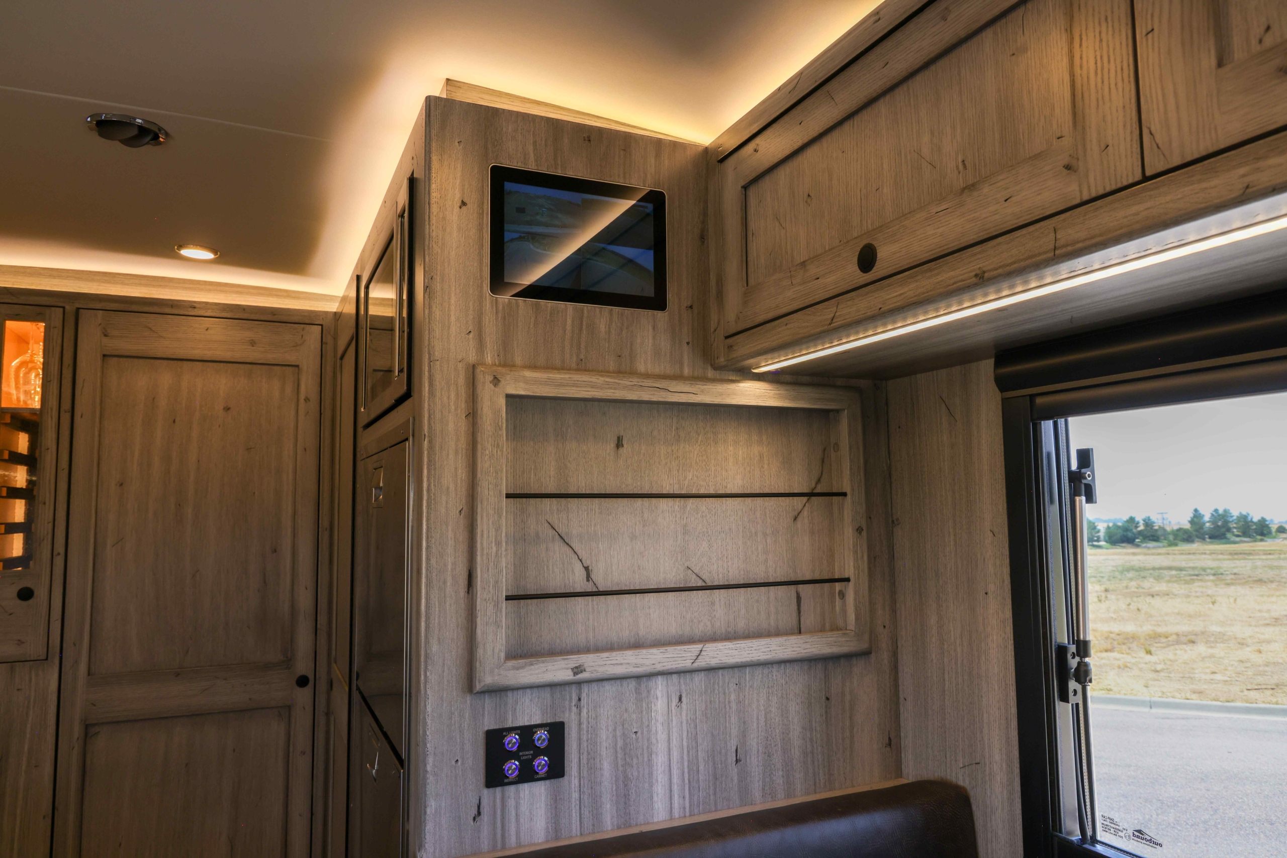 2021 EarthRoamer XV-LTi 042