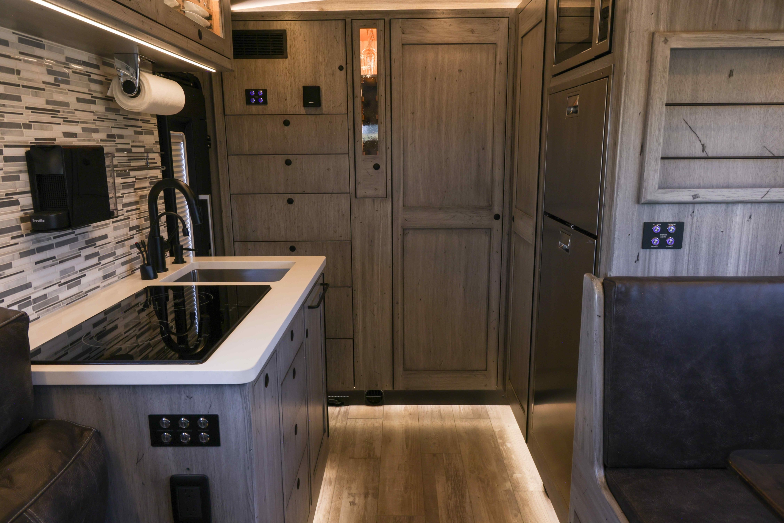 2021 EarthRoamer XV-LTi 042