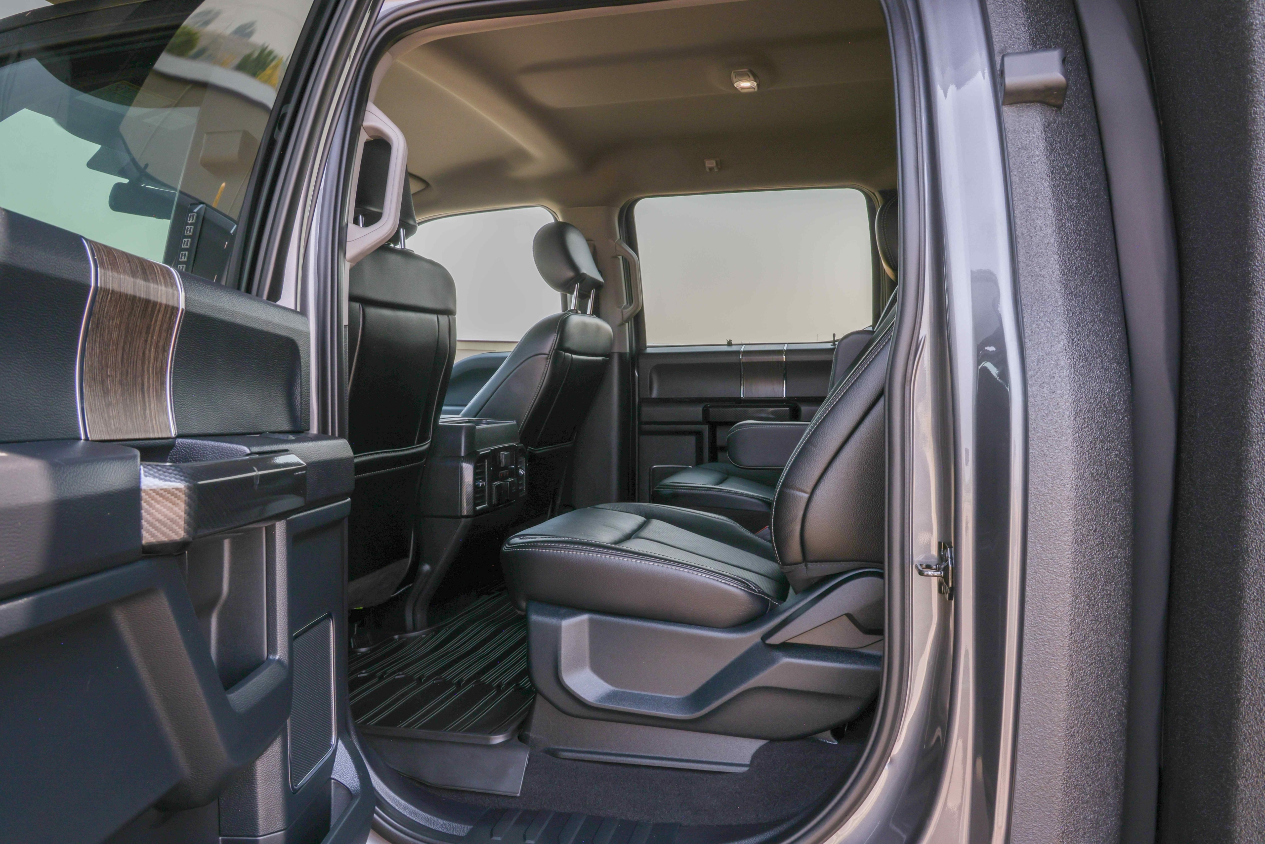 2021 EarthRoamer XV-LTi 042