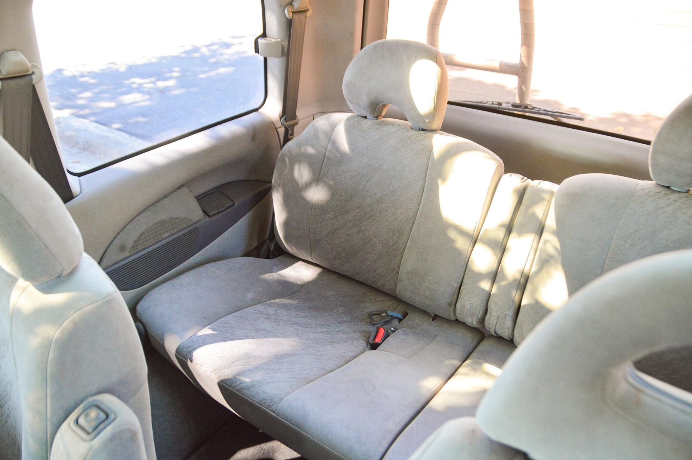 Sold: 1994 Mitsubishi Delica Space Gear Super Exceed