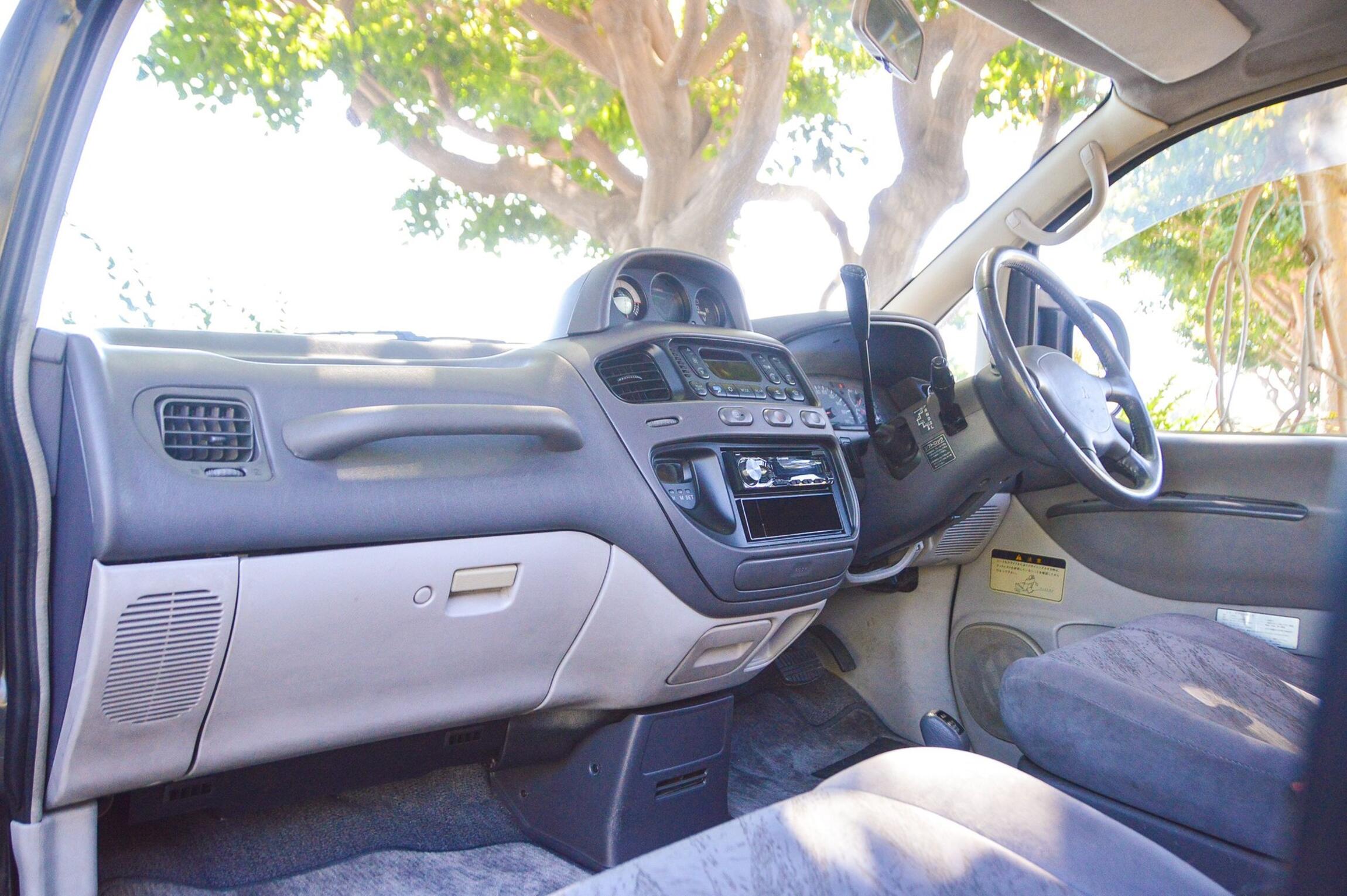 Sold: 1994 Mitsubishi Delica Space Gear Super Exceed