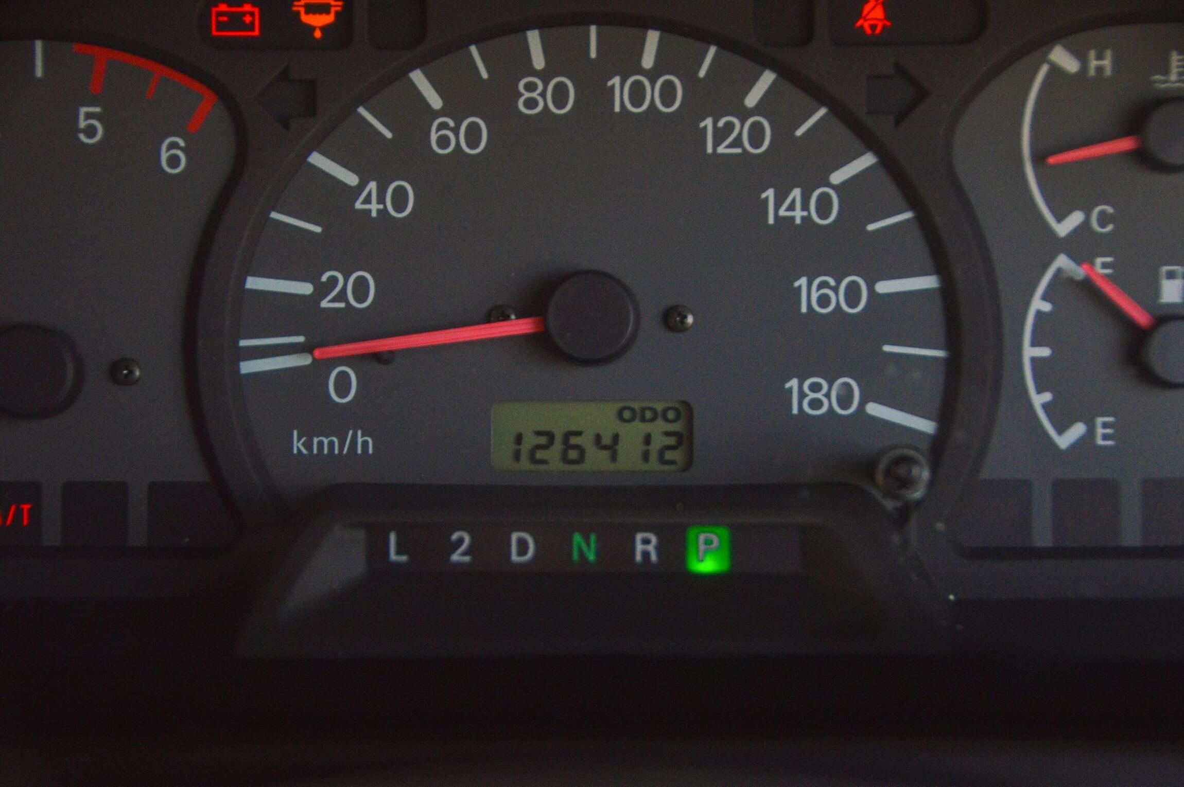 Sold: 1994 Mitsubishi Delica Space Gear Super Exceed