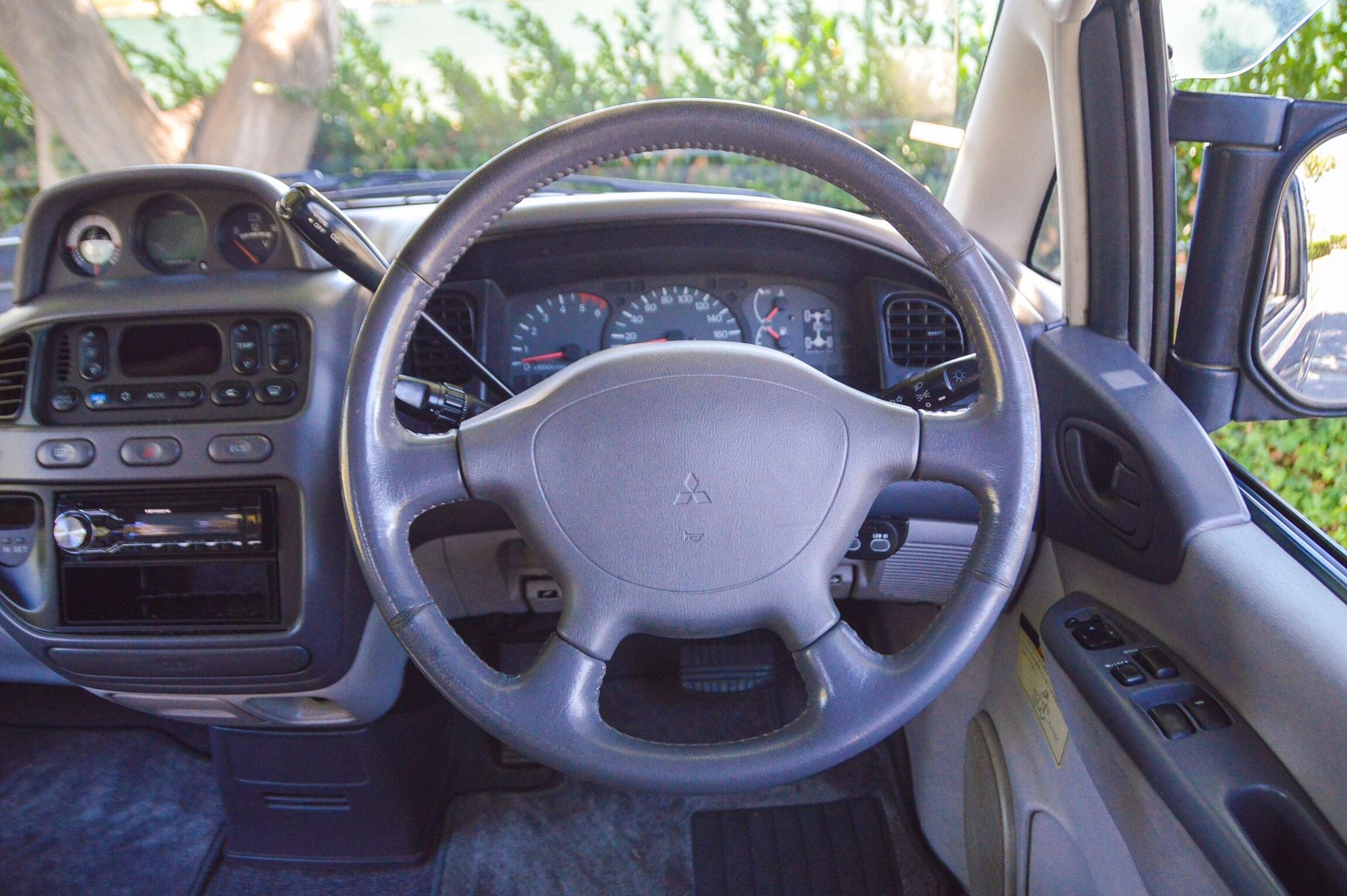 Sold: 1994 Mitsubishi Delica Space Gear Super Exceed