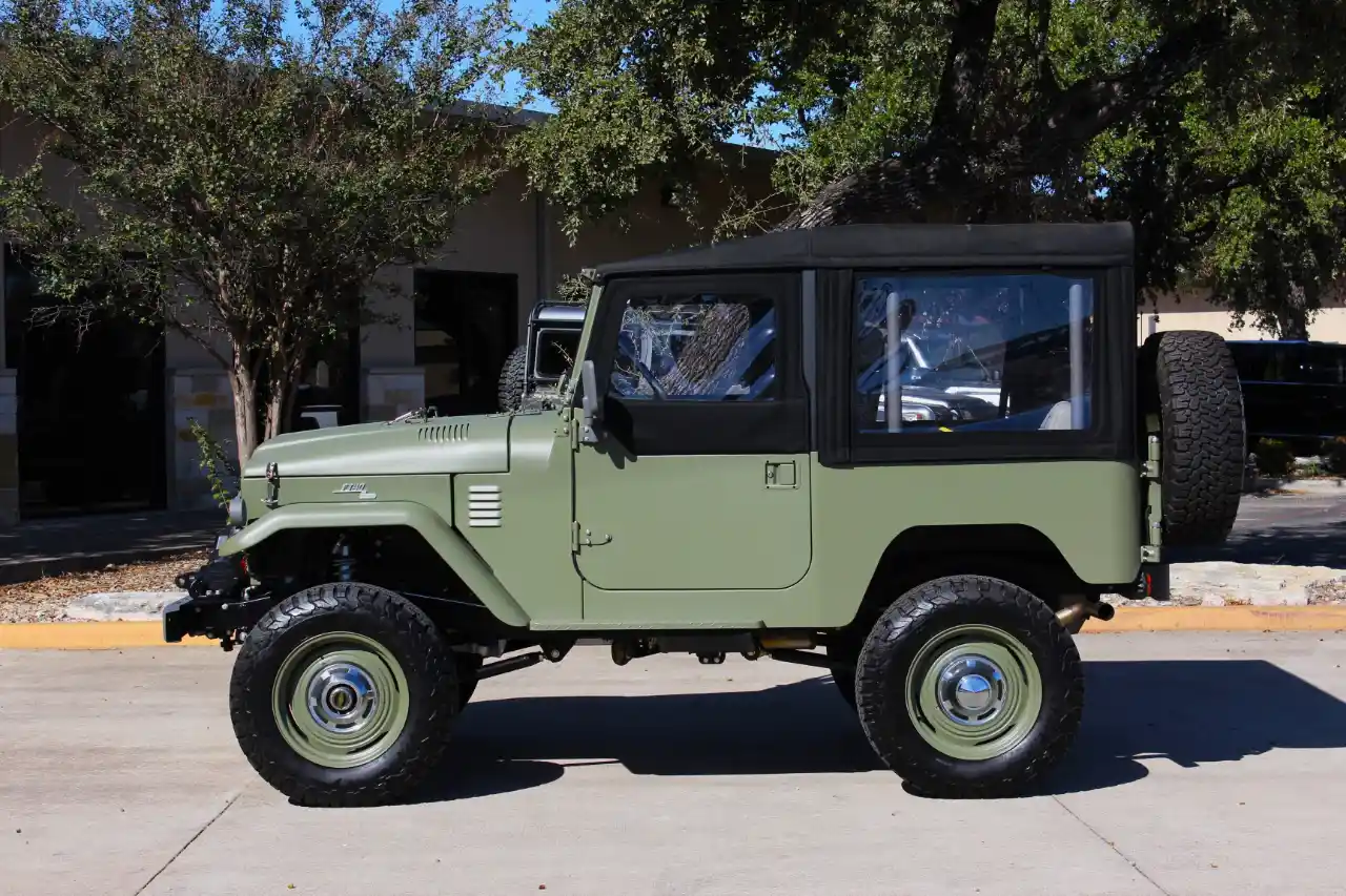 Icon-Built 1963 Toyota Land Cruiser FJ40